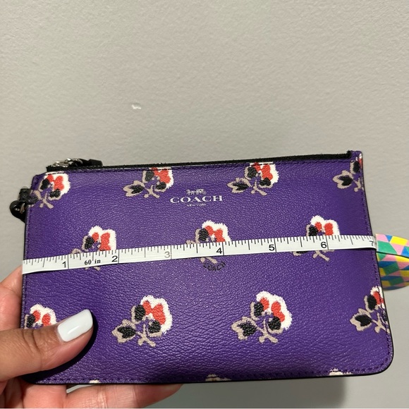 Coach Bramble Rose Wristlet Purple - Picture 8 of 11